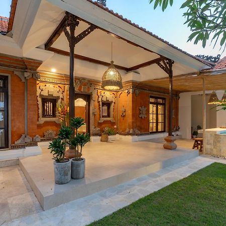 Cozy Up Villa Sanur Esterno foto