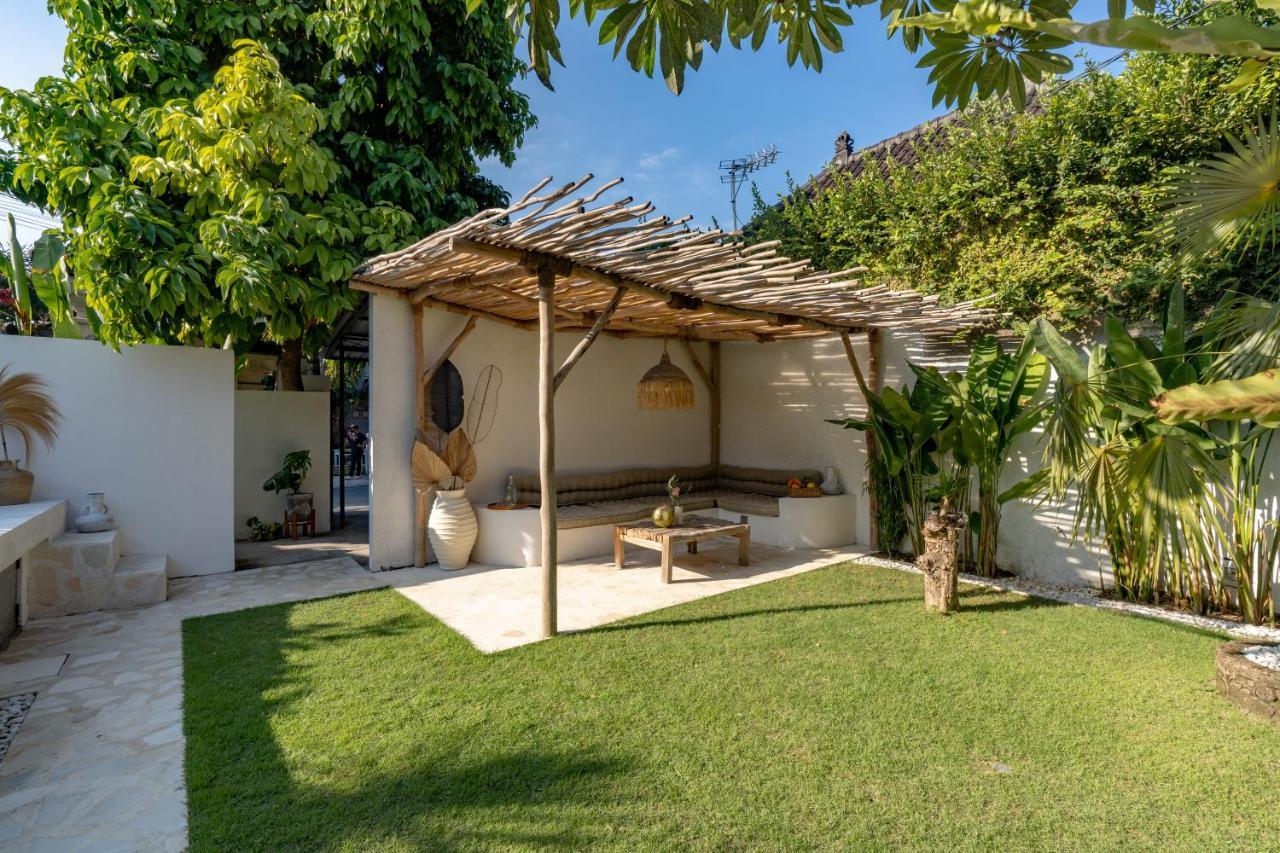 Cozy Up Villa Sanur Esterno foto