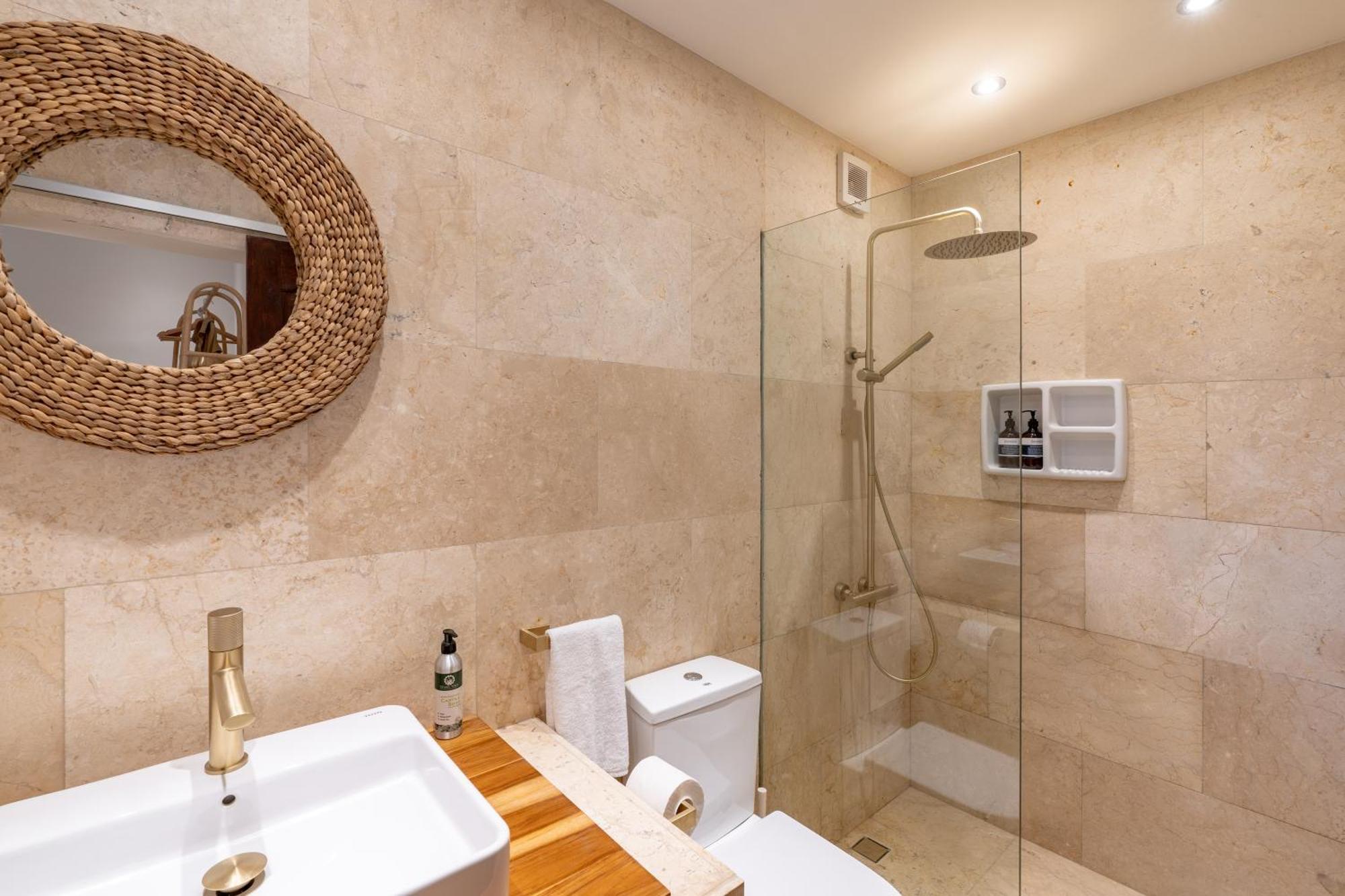 Cozy Up Villa Sanur Esterno foto