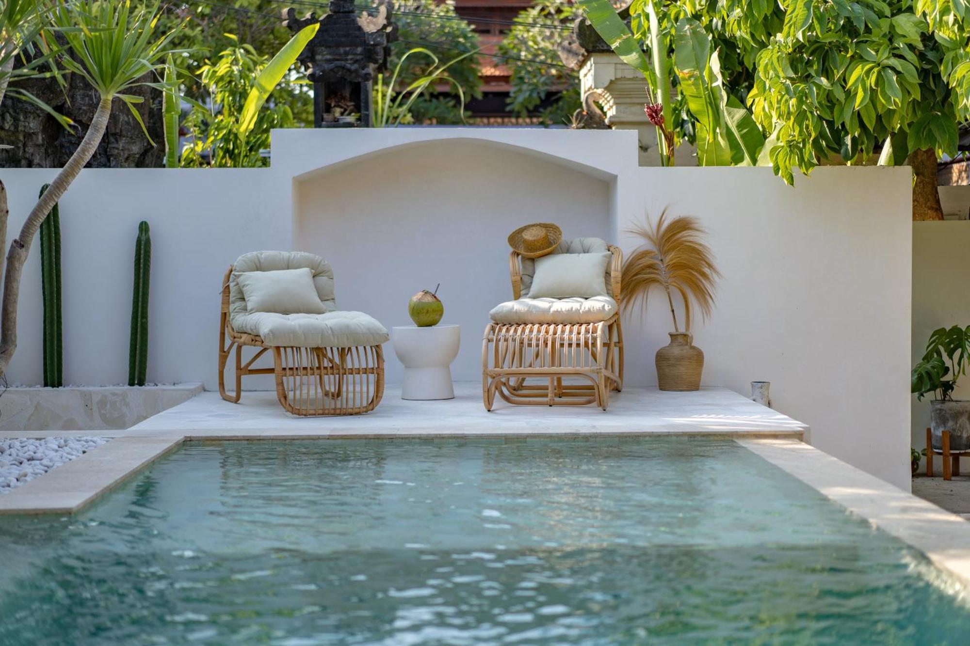 Cozy Up Villa Sanur Esterno foto